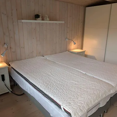 Semesterbostad Charming With Large Fenced Garden Logstor