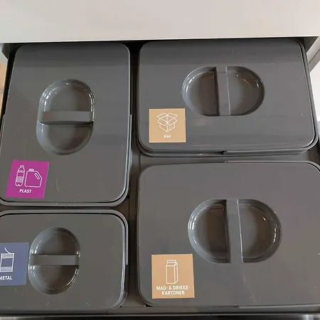 Charming With Large Fenced Garden Logstor