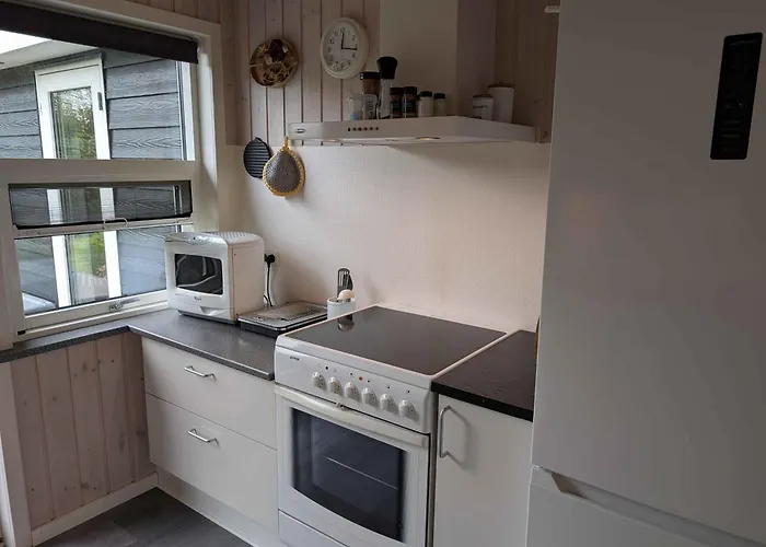 Charming With Large Fenced Garden