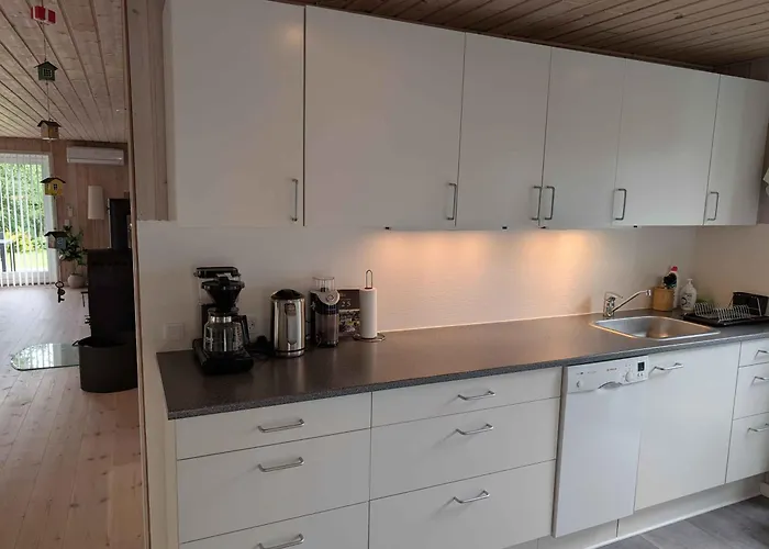 Charming With Large Fenced Garden Logstor