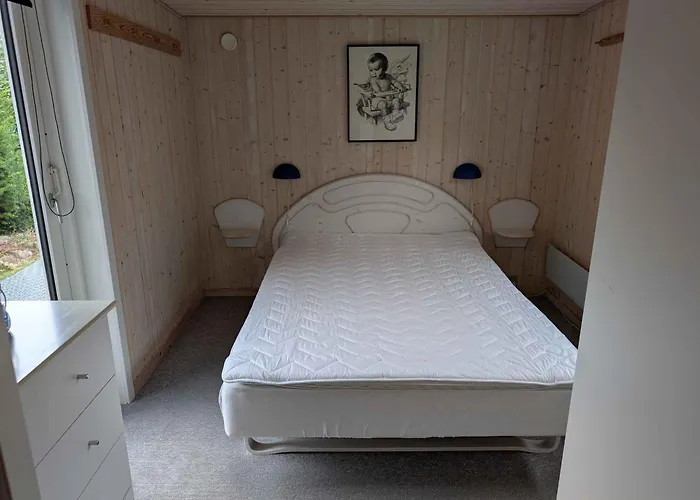 Charming With Large Fenced Garden