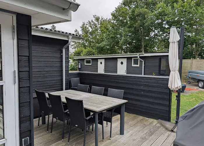 Σπίτι διακοπών Charming With Large Fenced Garden *