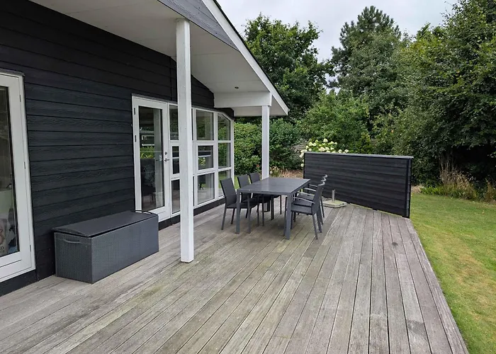 Charming With Large Fenced Garden Σπίτι διακοπών *